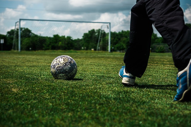 组图：广东胜吉林 贝兹利滑翔劈扣.