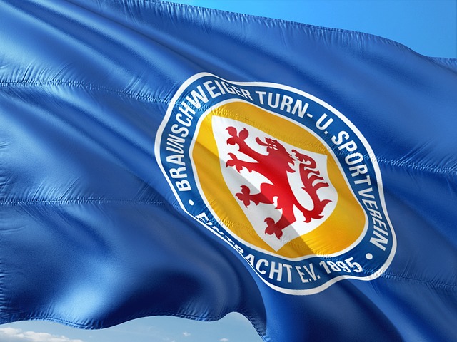 面对强敌时 面对强敌时